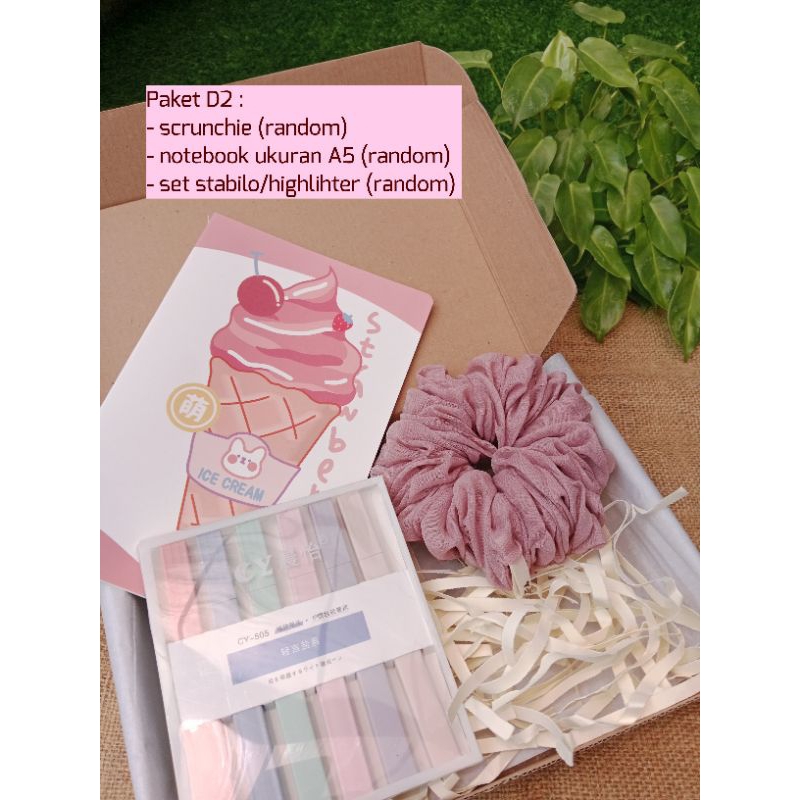 

Hampers alat tulis set kado ulang tahun / wisuda - Paket D2