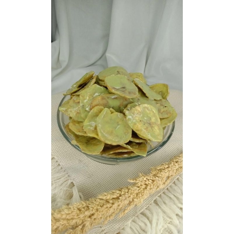 

BANANICE KERIPIK PISANG LUMER BANANA CHIPS VARIAN RASA COKLAT TIRAMISU GREENTEA 250GR