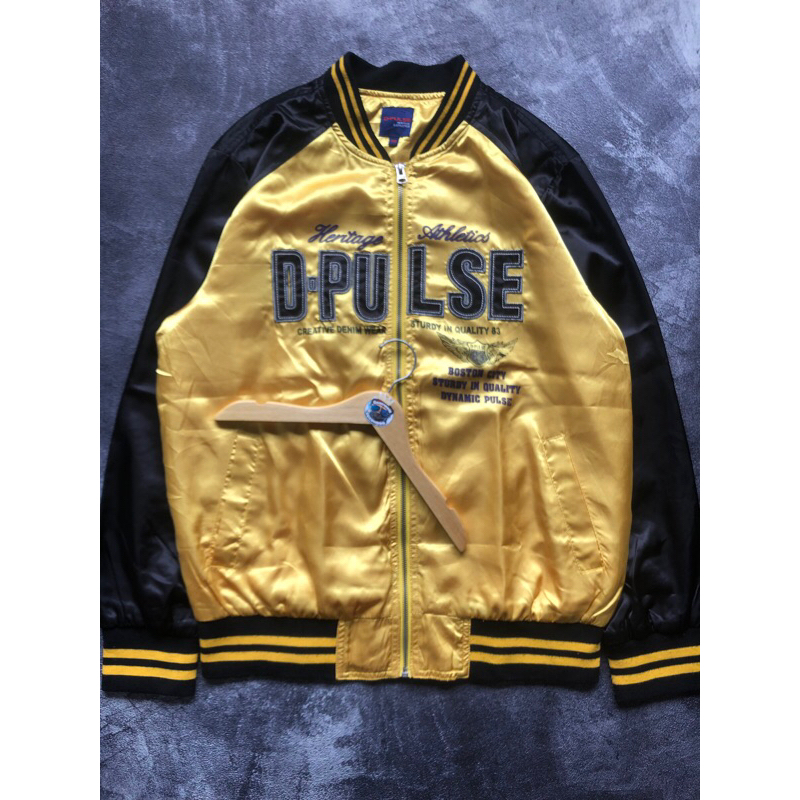 LIPSTIK + VARSITY D-PULSE BONUS VARSITY DC