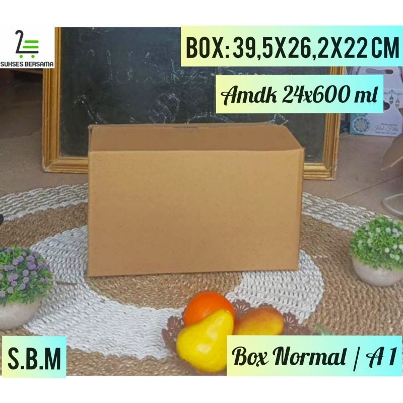 

Box 39.5x26.2x22cm(AMDK 24x600mm)Karton/Kardus/Hampers/box normal