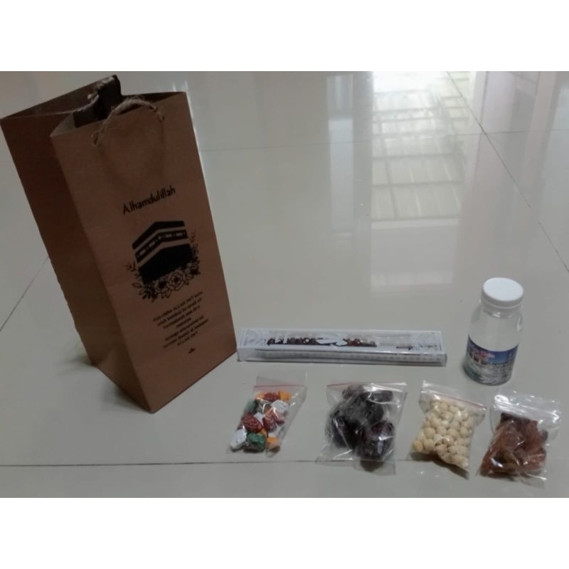 

Oleh Oleh Haji dan Umroh