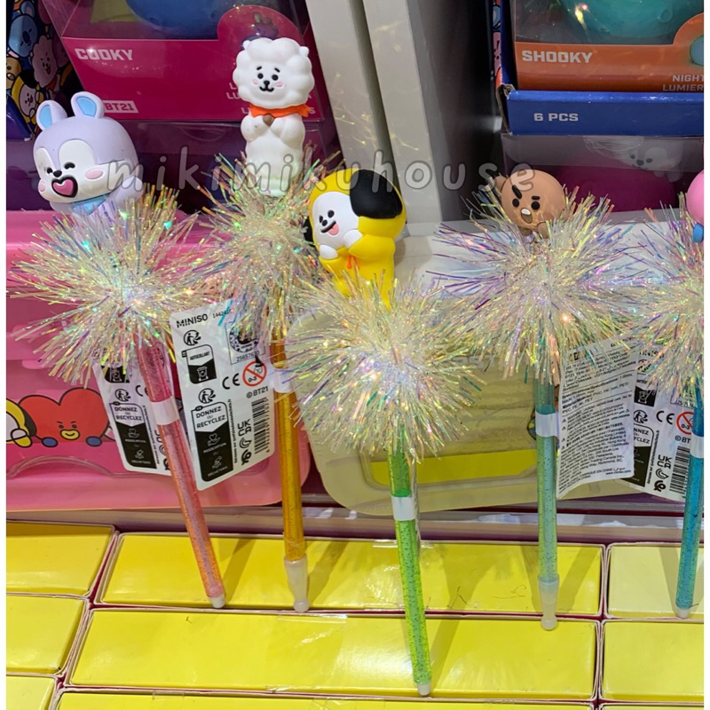 

SALE MINISO X BT21 SHAKING PEN FIGURE PULPEN KOYA RJ SHOOKY MANG CHIMMY COOKY TATA BT21 MINISO READY STOCK BALLPOINT SHAKE