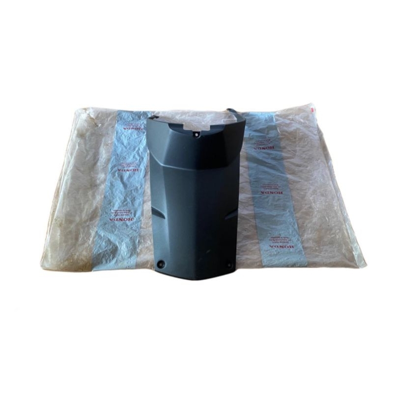 80151 kvb 900 cover center tutup mesin vario karbu karburator original baru AHM