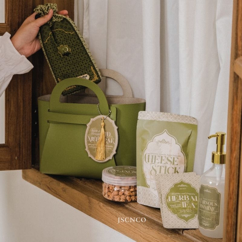 

KAMALA - Hampers Lebaran 2025. Idul Fitri Jscnco. Eid Mubarak Hampers. Ramadan 2025 jscnco. Bingkisan Parsel Gift Hampers