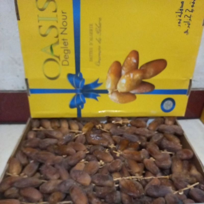 

Kurma Tunis Tangkai Tunisia Tangkai 5 kg