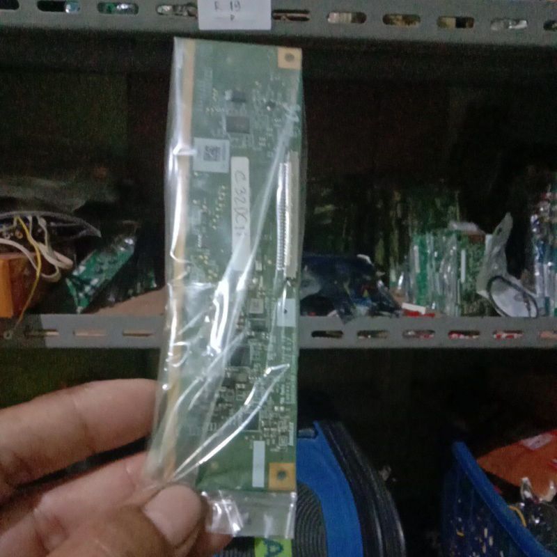 Tcon TV LED Sharp Type 2T-C32DC1I
