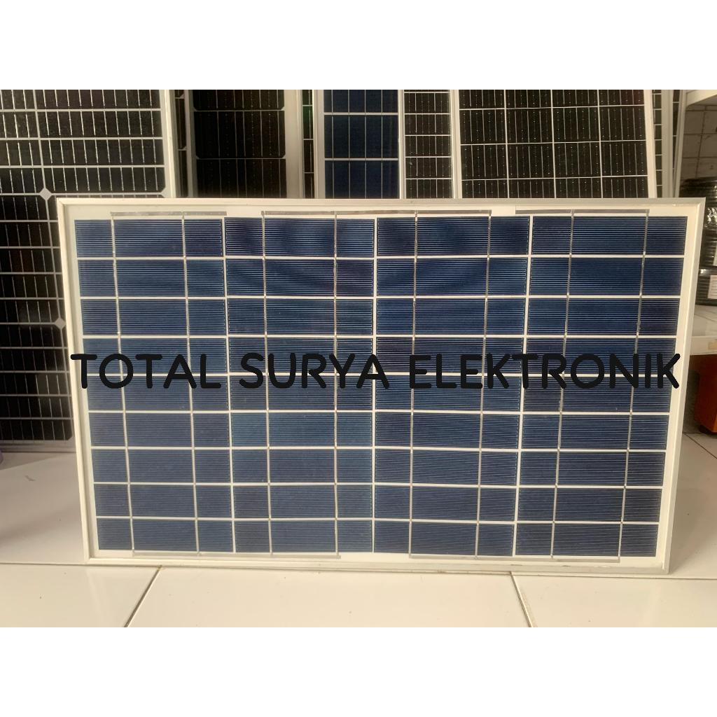 PANEL SURYA / SOLAR PANEL / SOLAR CELL BLUE CARBON 50W BEKAS