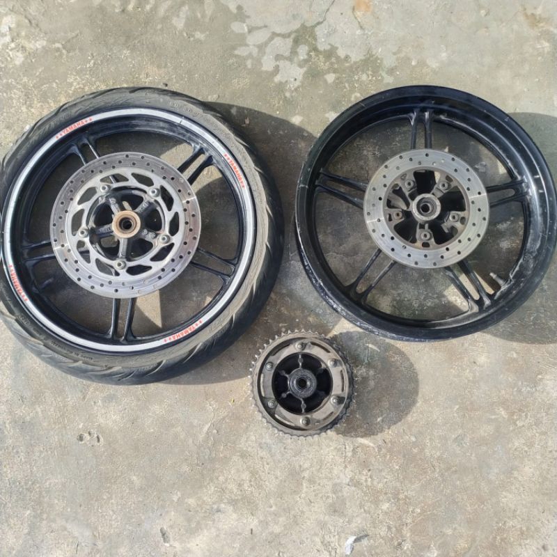 Velg Original YAMAHA R15V2 OLD pnp Vixion MXKing Copotan