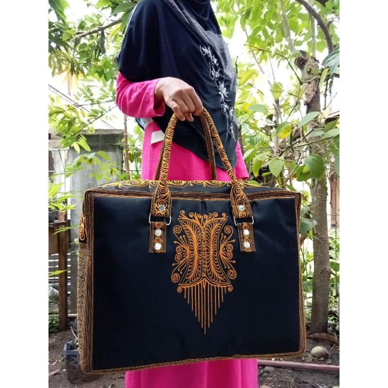 TAS PAKAIAN/TAS TRAVELING MOTIF BORDIR ACEH