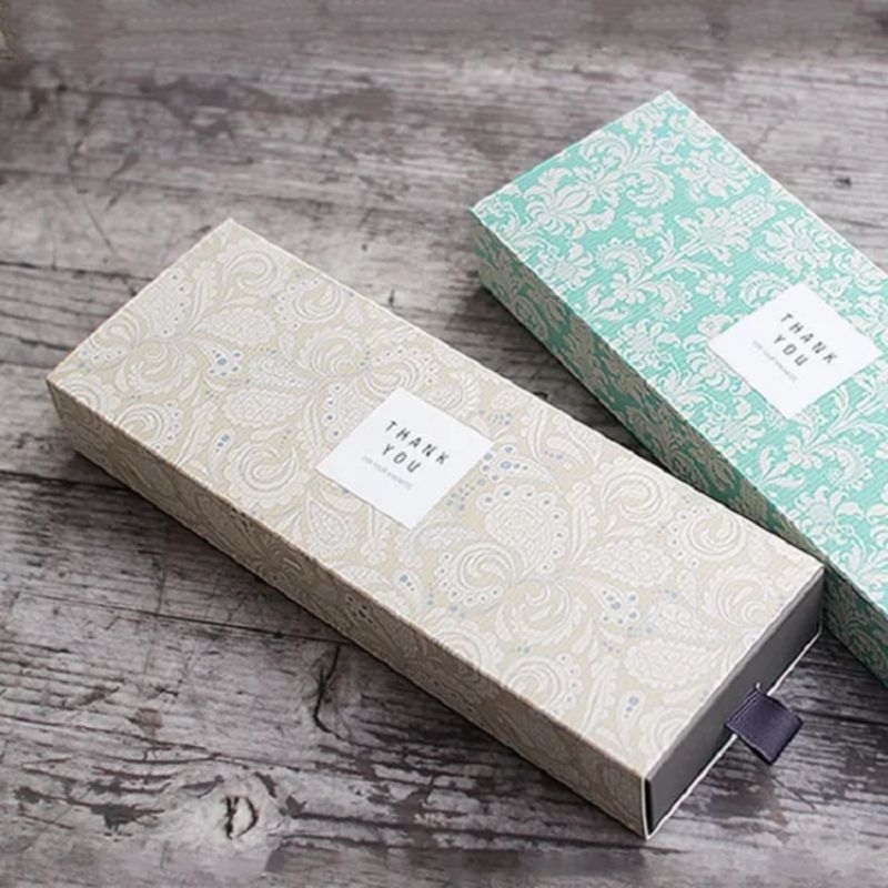 

Kotak Box Kue Souvernir | Kotak Box Hampers