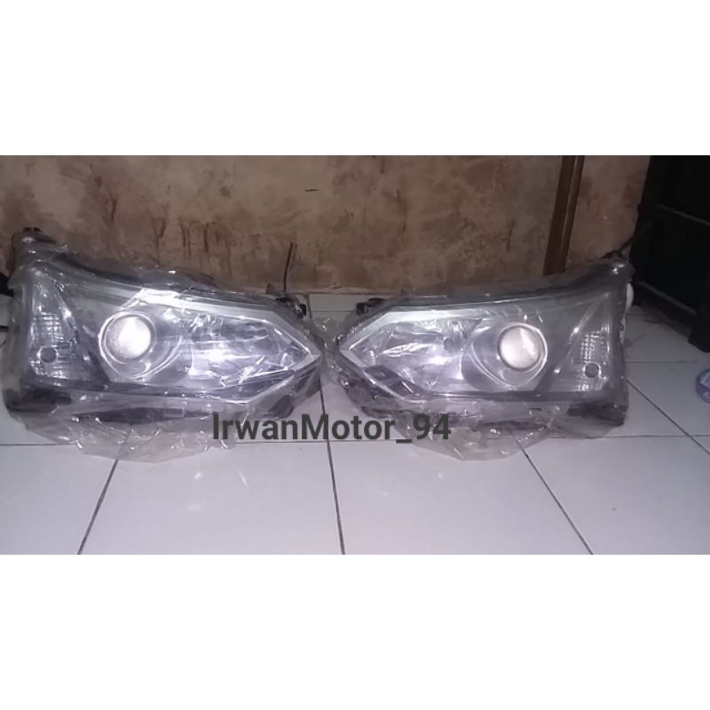 Headlamp Toyota Avanza Veloz 2017 2018 Model Led