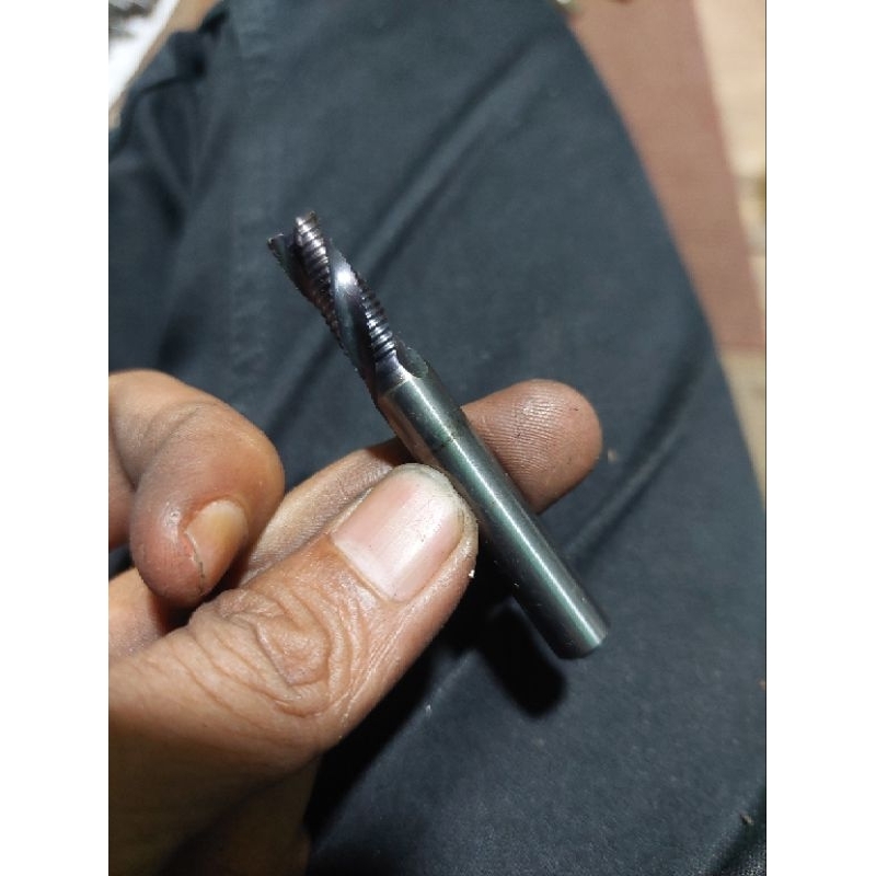 Endmill roughing 7 mm carbide bekas seken mulus endmill 7mm
