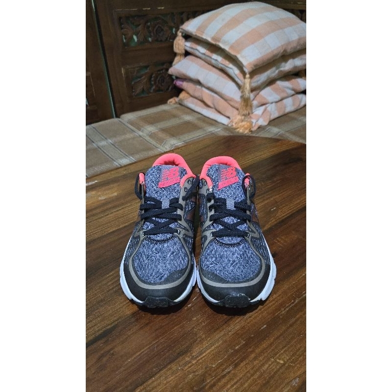 Preloved New Balance Running