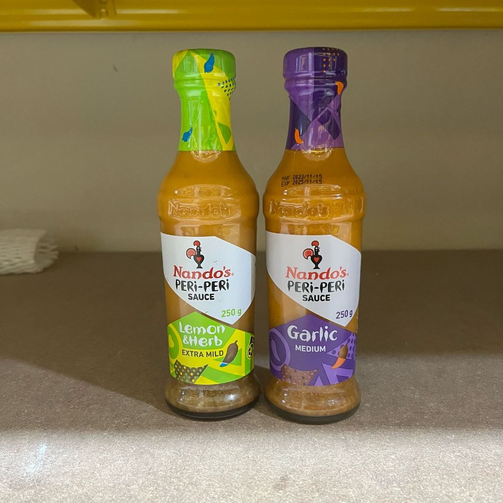 

Nando's PERi-PERi Sauce Seasoning 250g - LEMON, GARLIC