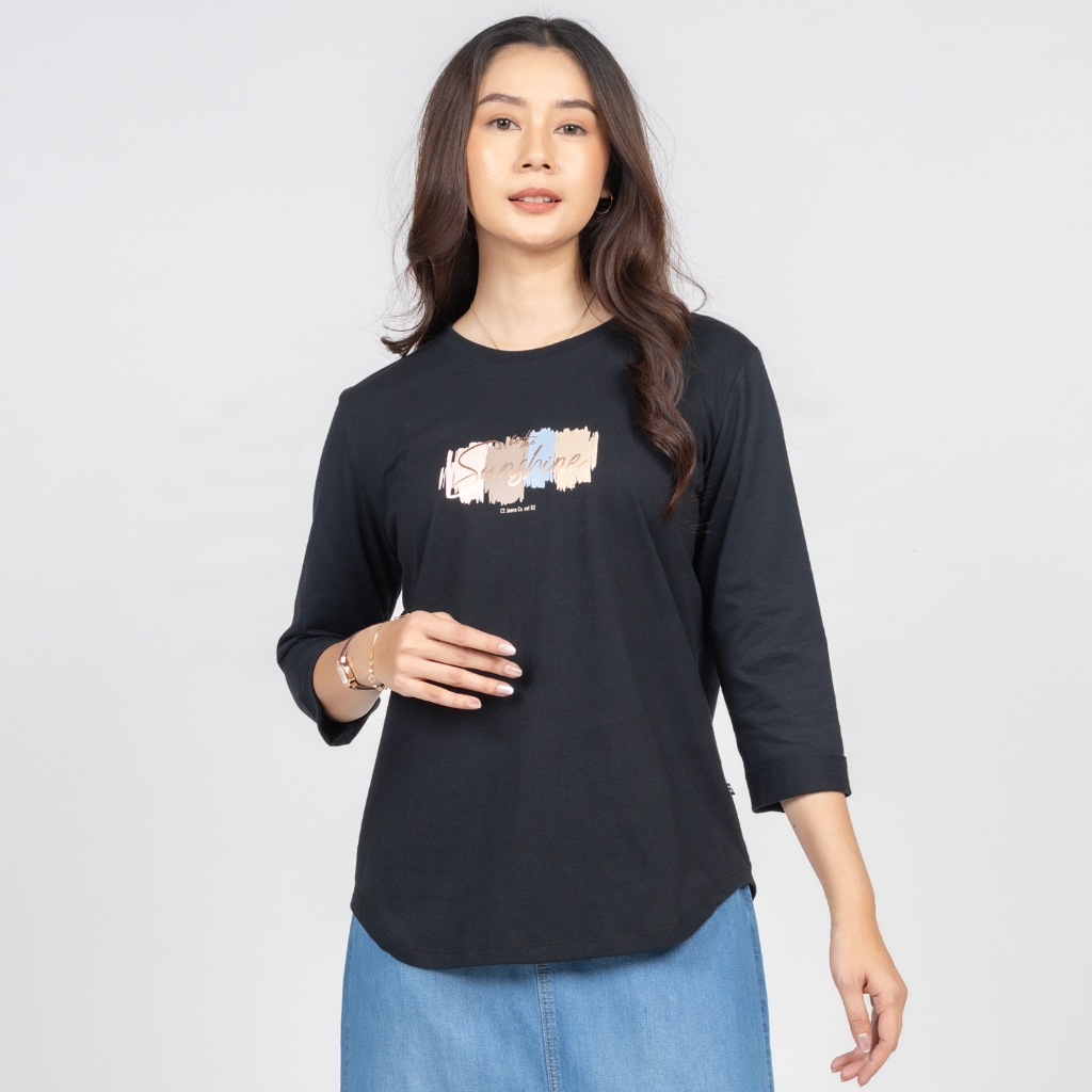 C2 Shilka Black T-Shirt Wanita