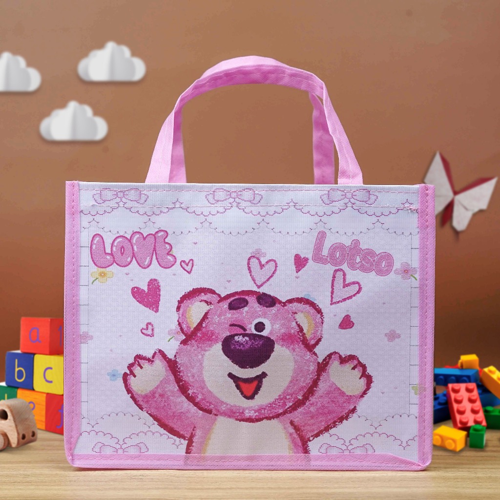 

Goodie Bag Ulang Tahun Bisa Langsung Kirim muat Kotak Bento Ukuran Lebar 18