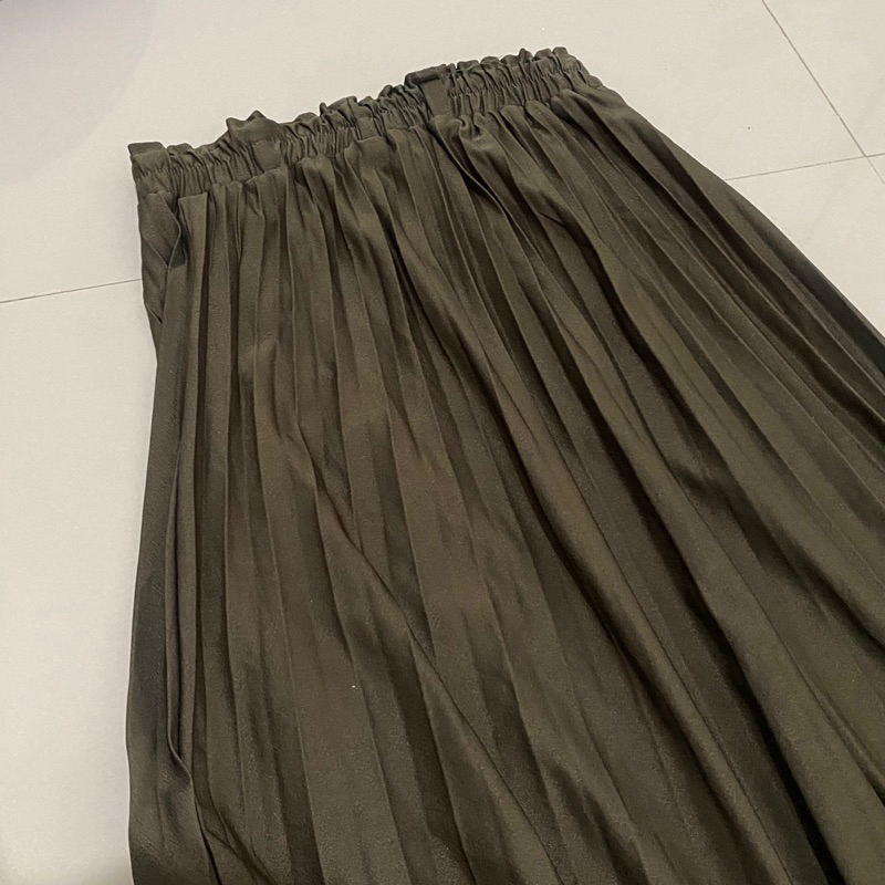 PRELOVED ROK PLISKET