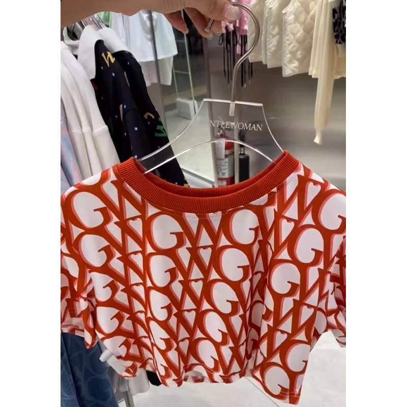 ORIGINAL GENTLE WOMAN