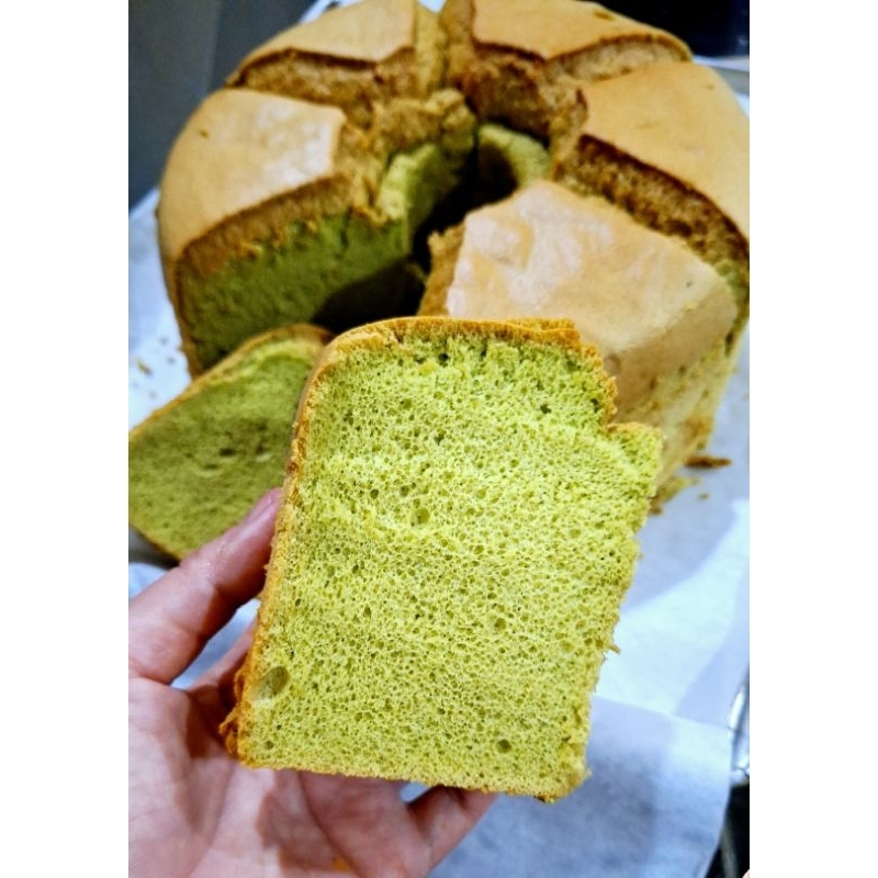 

Chiffon pandan suji.Pandan chiffon cake.Chiffon pandan.Chiffon cake.