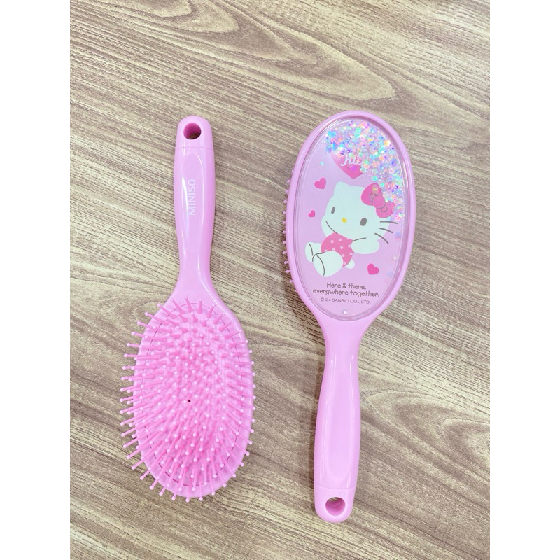 MINISO Sanrio Glitter Cushion Hair Brush Hello Kitty/Sisir Rambut Hello Kitty