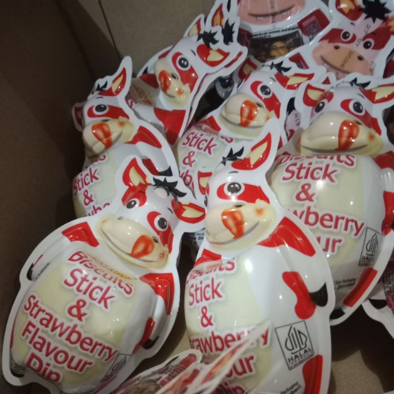 

Biskuit stik sapi straubery 28g