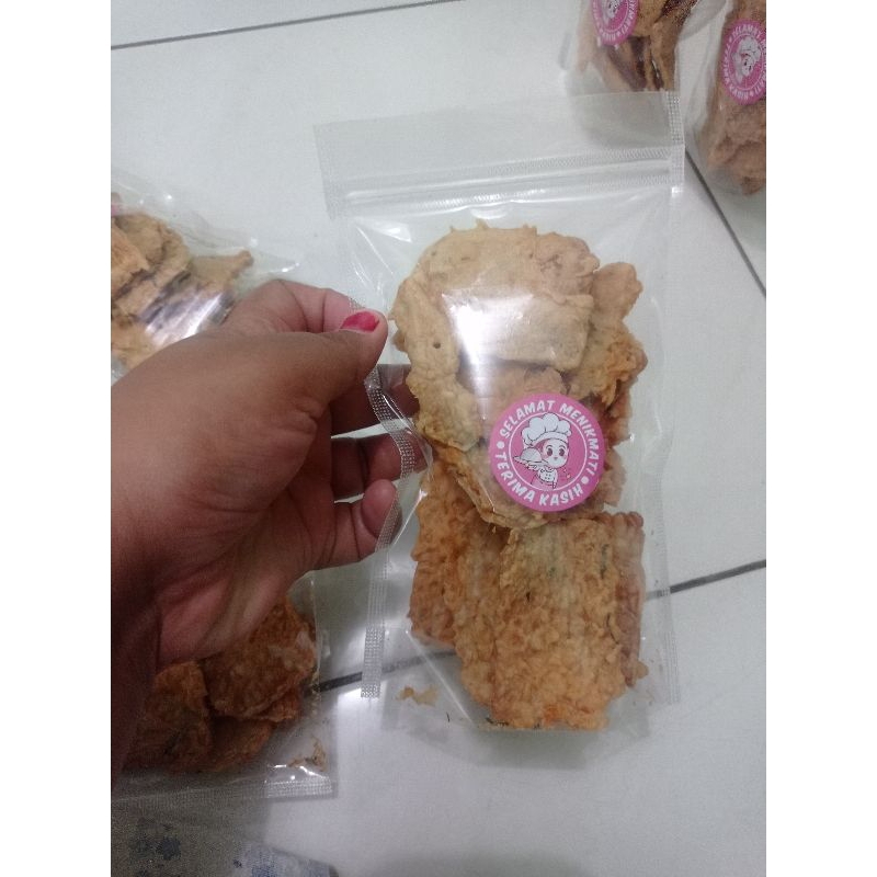 

krimpik tempe daun jeruk