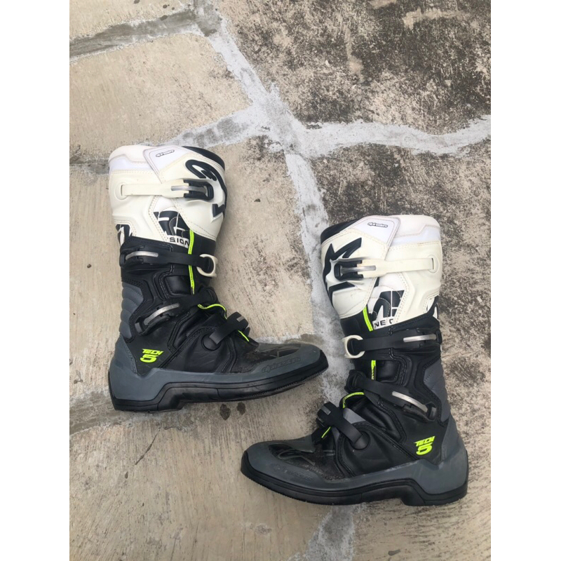 Sepatu alpinestar tech 5
