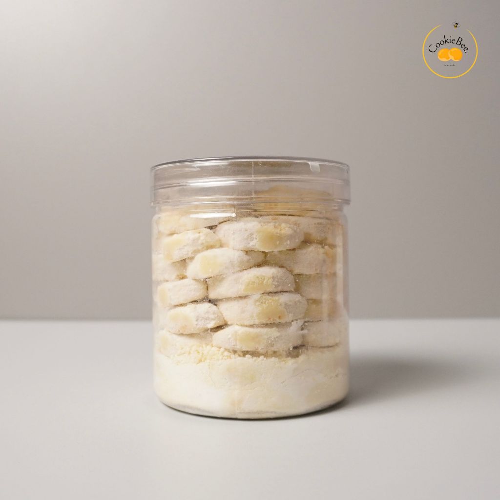 

Snow White Cookies 500 mL - Kue Kering Putri Salju 500 mL Good Quality - Kue Kering Putri Salju - Renyah, manis & bikin ketagihan