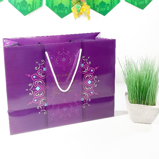 

Paperbag Idul Fitri Purple Uk 32,5 x 14 x 25cm