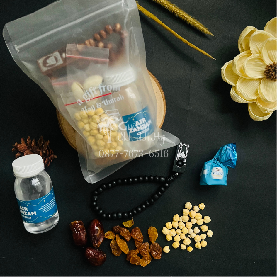 

Paket Murah Oleh Oleh Haji dan Umroh Pouch Buram Eksklusif Bingkisan Gift from hajj and umrah