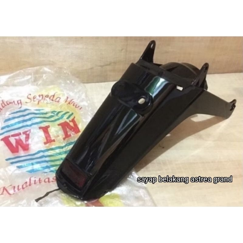 Sayap belakang astrea grand impressa