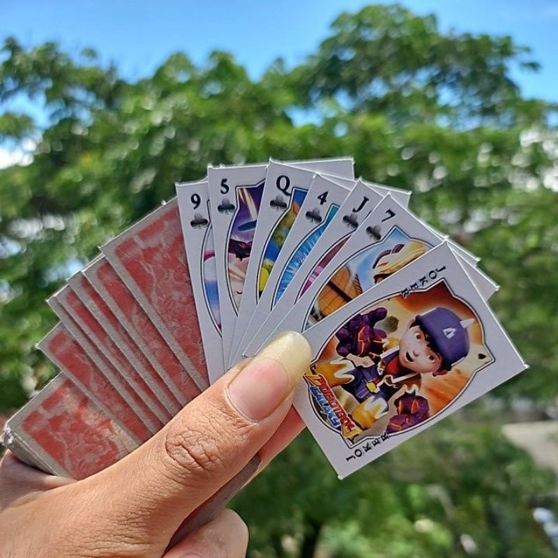 mainan kartu poker mini karakter / mainan kartu remi karakter / mainan anak murah