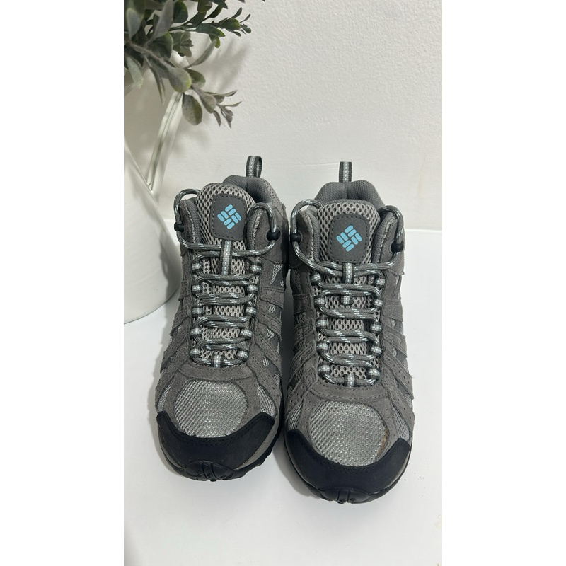 Preloved Winter shoes Columbia Techlite women size 38 very good condition like new