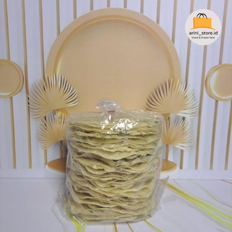 

KERUPUK KAMANG ASLI BUKITTINGGI (GRADE A SUPER SUDAH SORTIR) LEBAR 11CM (HARGA 1 PACK) (TANPA