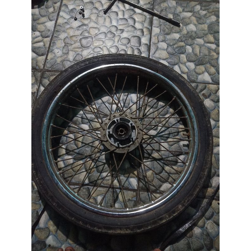 velg set ori gl 100 ban merk inoue motif orine gawan gl 100