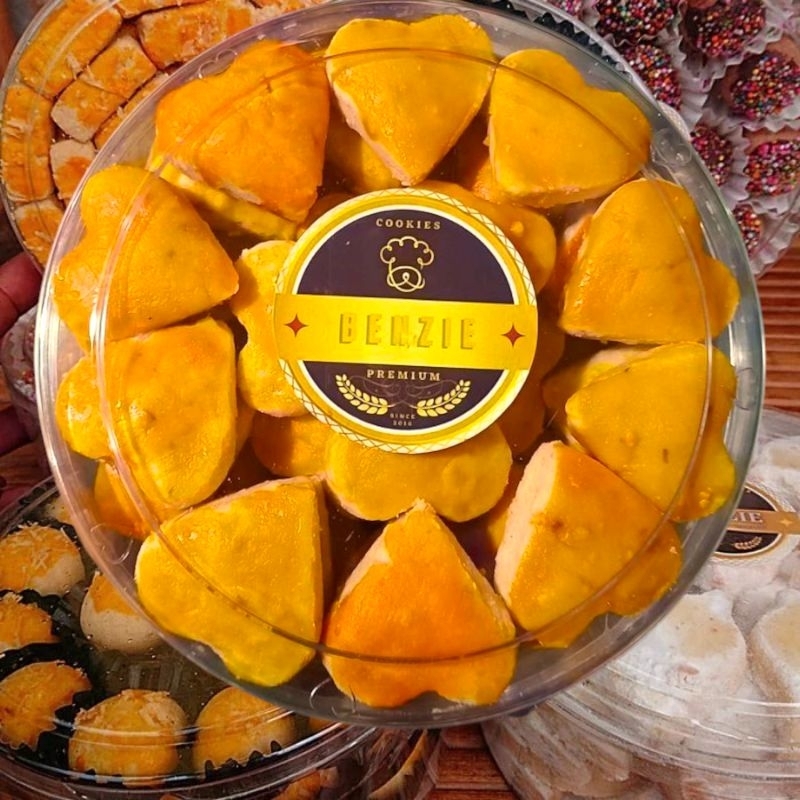 

Kue Lebaran Nastar Kacang Premium ukuran 500gr dan 250gr