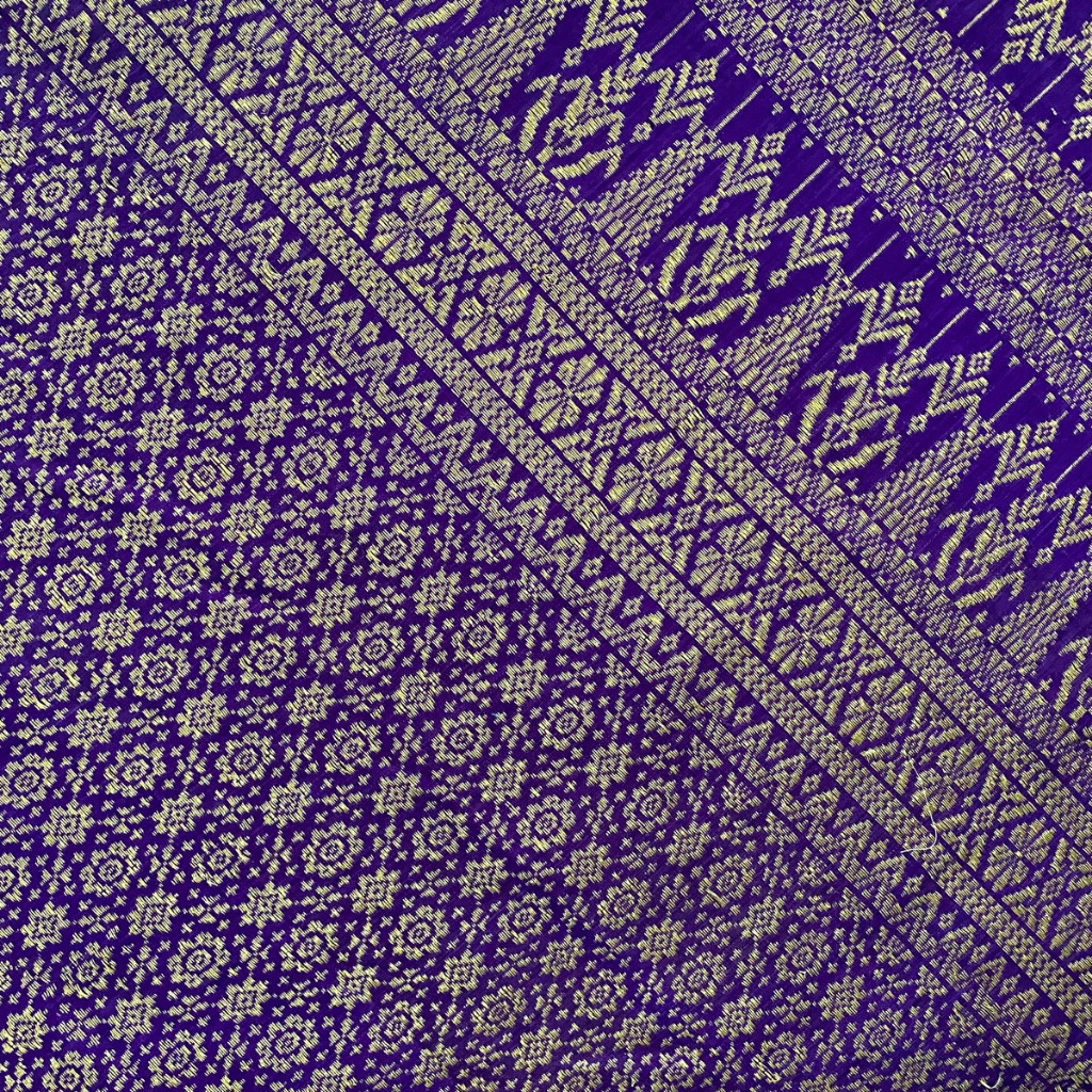 Kain Tenun Songket Khas Palembang Asli Motif Lepus Warna Ungu Benang Emas