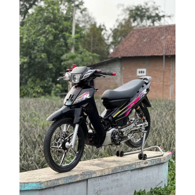 Striping Sticker FIZ R F1zR 1996 1997 1998 Hitam Pin Stiker lis Decal Body Standar Ori Yamaha F1zR F