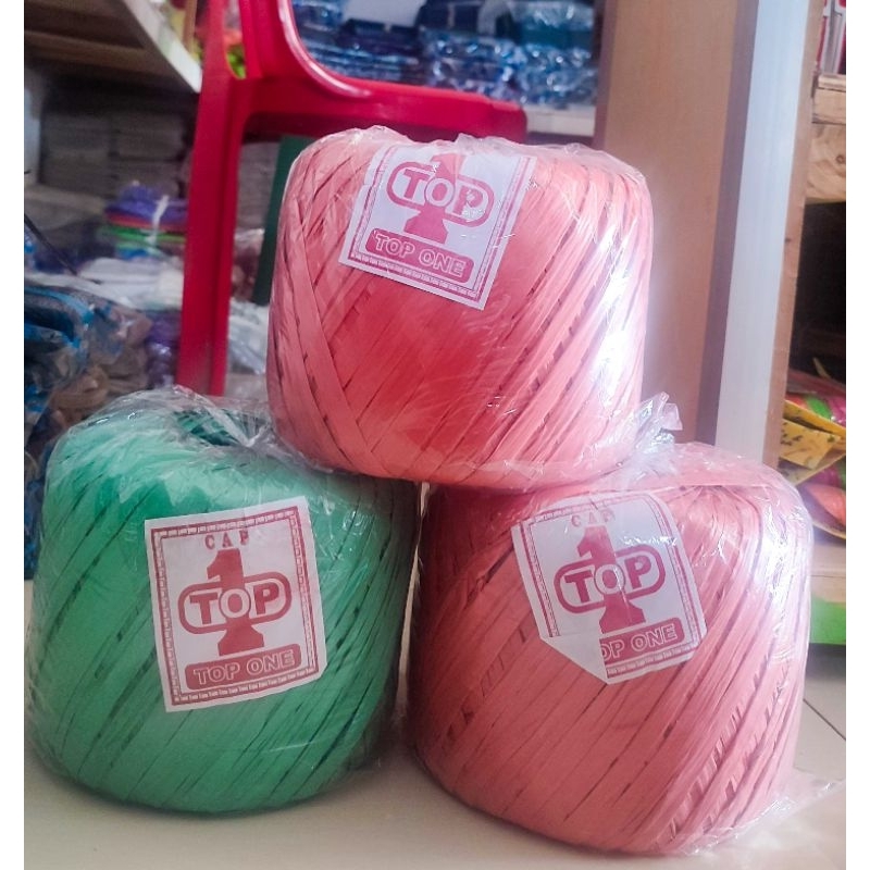 

Tali Rafia Gulungan 1kg kuat, tidak gampang putus