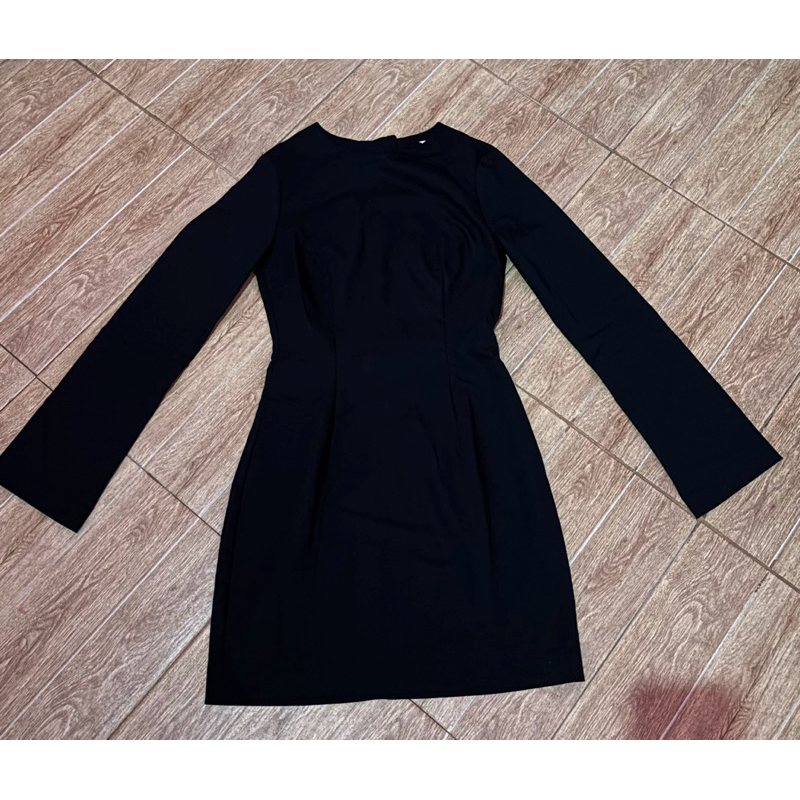 dress hitam H&M
