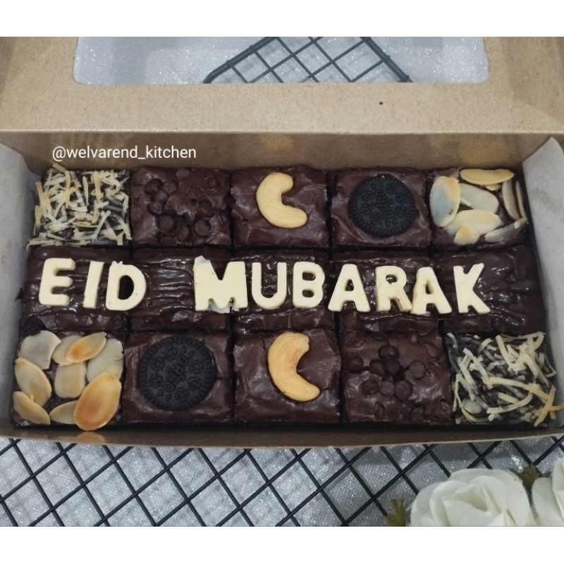 

hampers brownies custom word