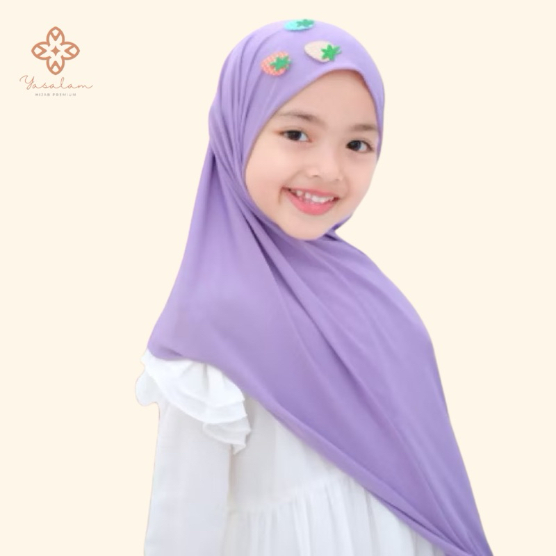 Kerudung Anak Perempuan Segitiga Instan Berry / Jilbab Anak Lucu Segitiga Instan Strawberry