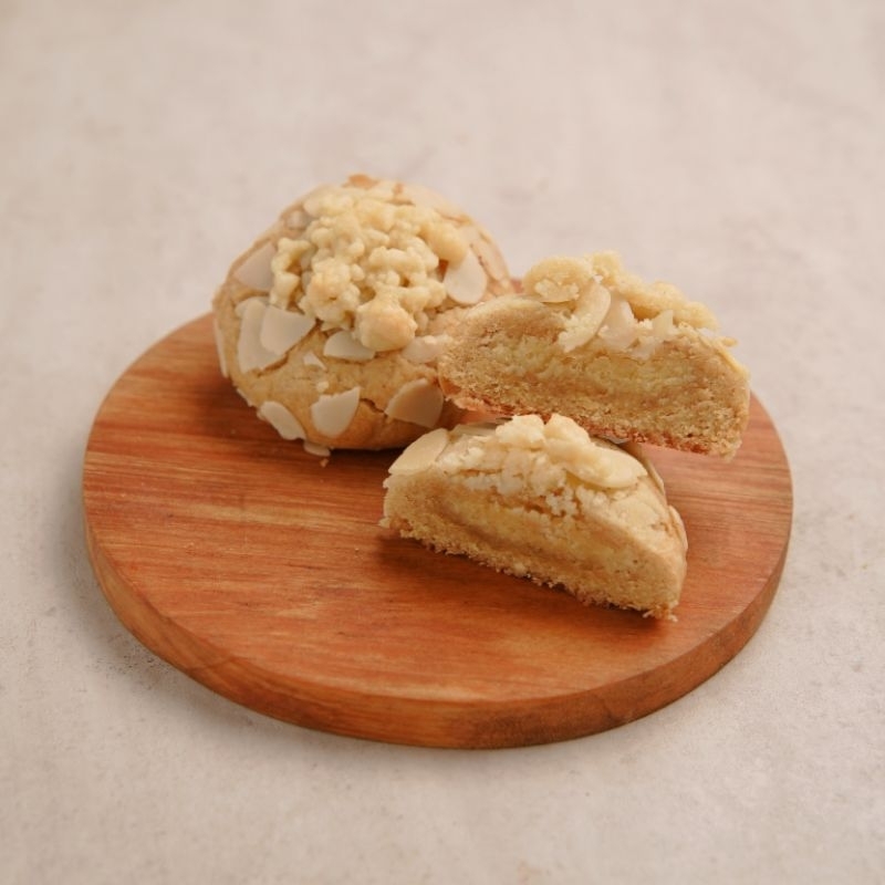 

alcroissant almond croissant soft baked cookie kikokukis