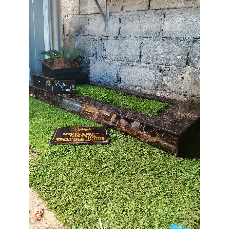Uddjaya_ Bodi Makam Kijing Granit Motip(160X60)/Maesan Granit+Pcking Kayu