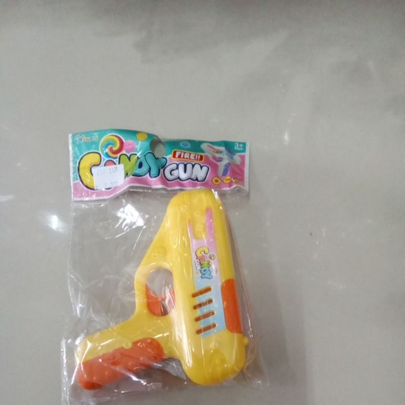 candy gun ( tembakan permen)