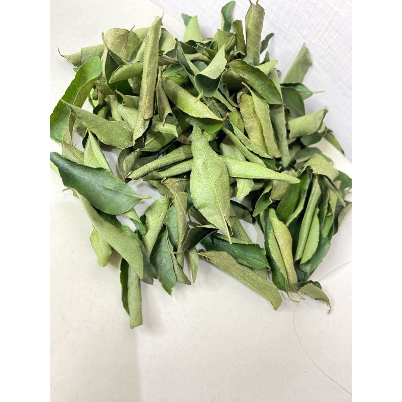 

daun kari kering/daun salam Koja kering/daun temurui 5gr