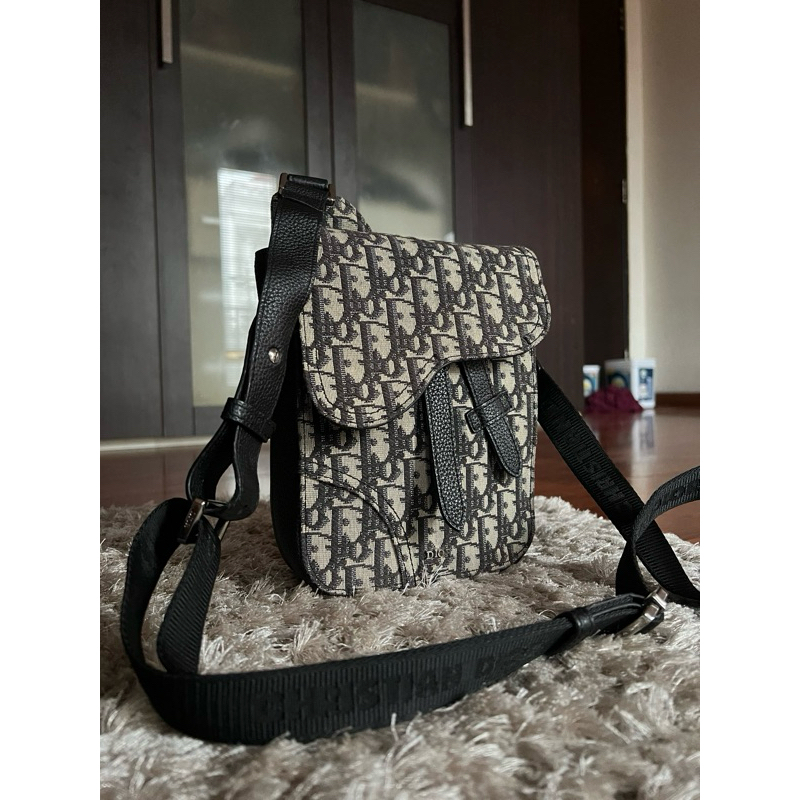 Dior saddle pouch for men