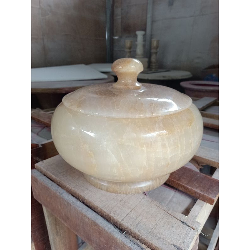 Bokor Batu Onyx Ada Tutupnya