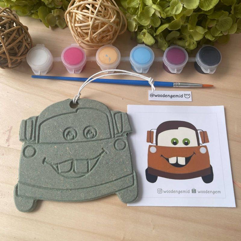 

DIY Paket Lukis Kayu Karakter Mainan Mewarna Souvenir Hampers Kado Cars Gantung WOODENGEM