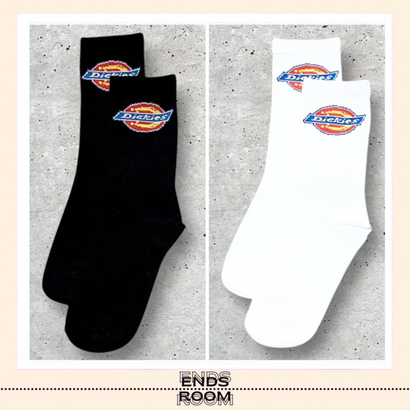 KAOS KAKI MOTIF DICKIES HITAM DAN PUTIH
